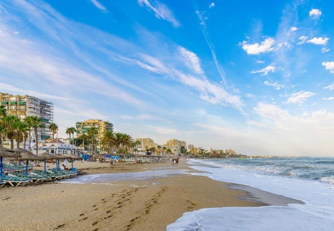 Benalmadena Beach Apartamento Con Vistas Al Mar Y Parking Privado Incluido מראה חיצוני תמונה